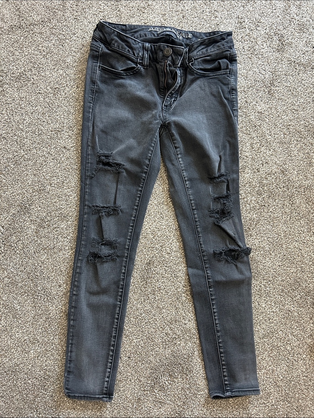 American Eagle Outfitters Women’s Black Ripped Skinny Jeans